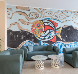 Lobby_3.jpg