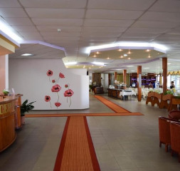 Lobby_3.jpeg