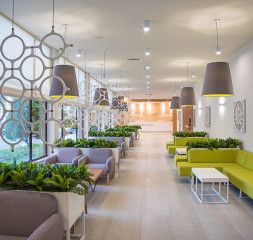 Lobby_4.jpg