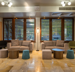 Lobby_4.jpg