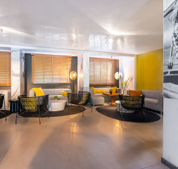Lobby_7.jpg