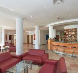 Lobby_Bar.jpg