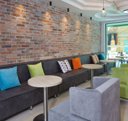 Lobby_Bar_1.jpg