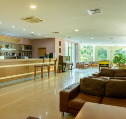 Lobby_Bar_1.jpg