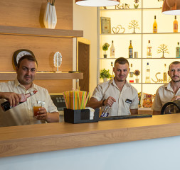 Lobby_Bar_2.jpg