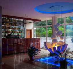 Lobby_Bar.jpg