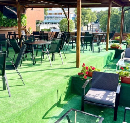 Lobby_Bar_Terrace.jpg