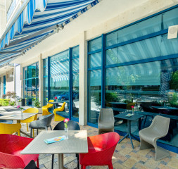 Lobby_Bar_Terrace.jpg