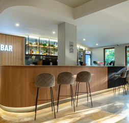 Lobby_Bar.jpg