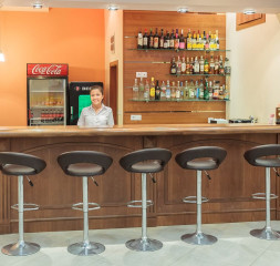 Lobby_Bar.jpg