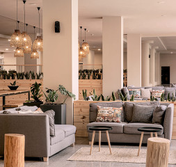 Lobby_Loundge_4.jpg