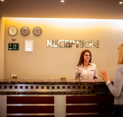 Lobby_Reception_1.jpg