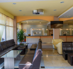 Lobby_Reception_1.jpg