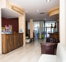 Lobby_Reception_1.jpg