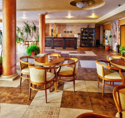 Lobby_Reception_1.jpg