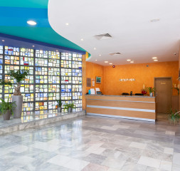 Lobby_Reception_1.jpg
