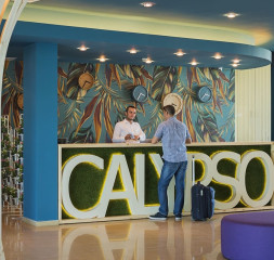 Lobby_Reception_1.jpg