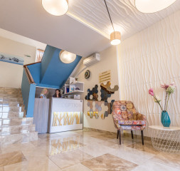 Lobby_Reception_1.jpg