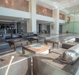 Lobby_Reception_2.jpg