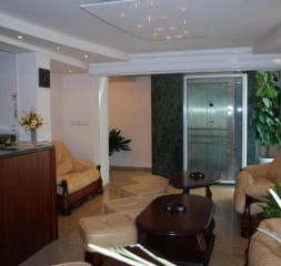 Lobby_Reception.jpg
