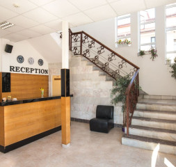 Lobby_Reception.jpg