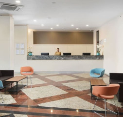 Lobby_Reception_C.jpg