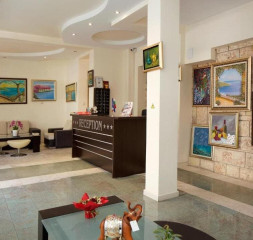 Lobby_Reception.jpg