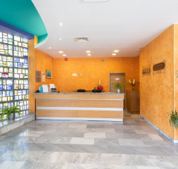 Lobby_Reception.jpg