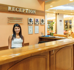 Lobby_Reception.jpg