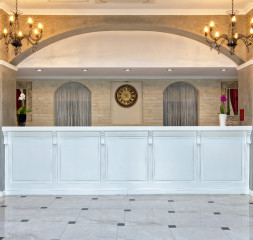 Lobby_Reception.jpg
