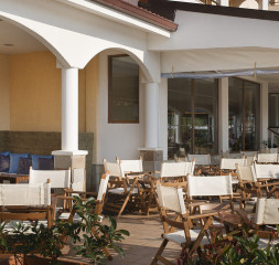 Loung_Bar.jpg
