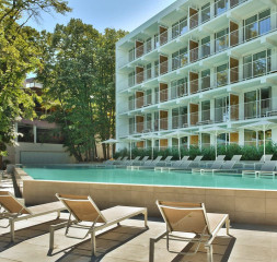 Pool_12.jpg