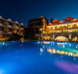 Pool_13.jpg