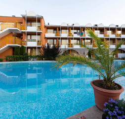 Pool_1.jpg