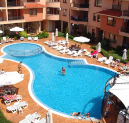 Pool_1.jpg