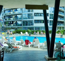 Pool_1.jpg