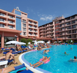 Pool_1.jpg