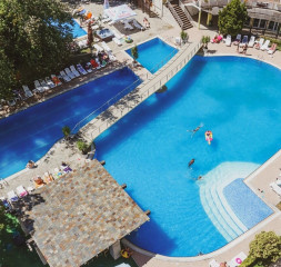 Pool_1.jpeg