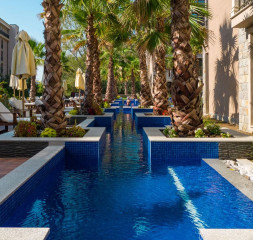 Pool_1.jpg