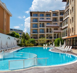 Pool_1.jpg