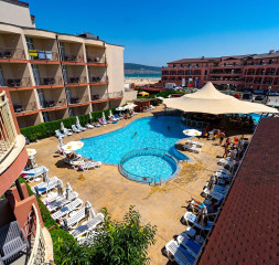 Pool_1.jpg