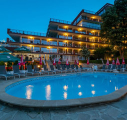 Pool_1.jpg