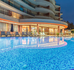 Pool_1.jpg