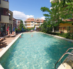 Pool_1.jpg