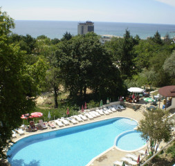 Pool_1.jpg