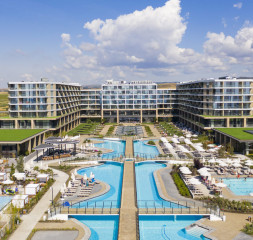Pool_1.jpg