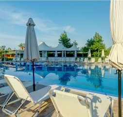 Pool_1.jpg