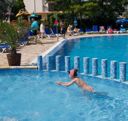 Pool_1.jpg