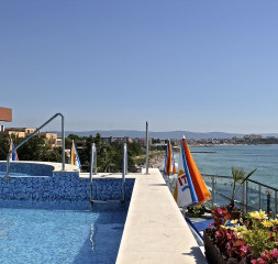Pool_1.jpg