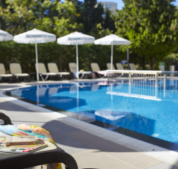 Pool_2.jpg